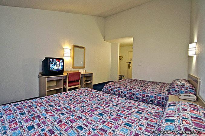 Baymont Inn & Suites Шоні Екстер'єр фото