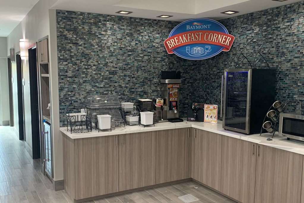 Baymont Inn & Suites Шоні Зручності фото