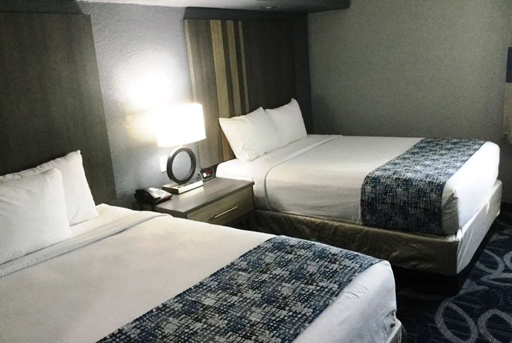 Baymont Inn & Suites Шоні Номер фото